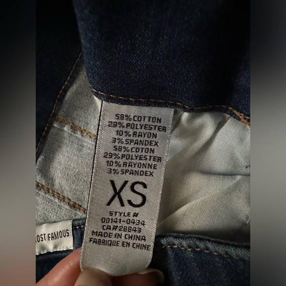 Stretchy Denim Shorts - Picture 6 of 8